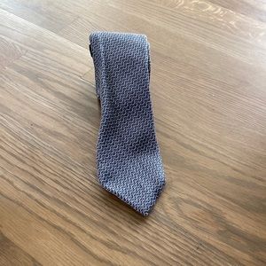 Jos. A. Bank Men’s Blue Gray Dressy Formal Silk Tie